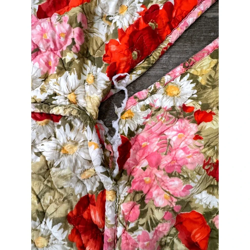 Handmade Quilted Bedspread Womens Red Floral Poppy Daisy Cottagecore Retro Twin